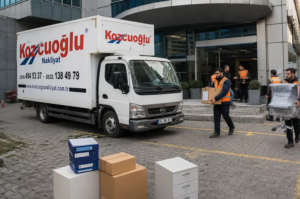 Şirket taşımacılığı sürecinde Kozcuoğlu ekibiyle kurumsal ofis ve arşiv taşıma operasyonu